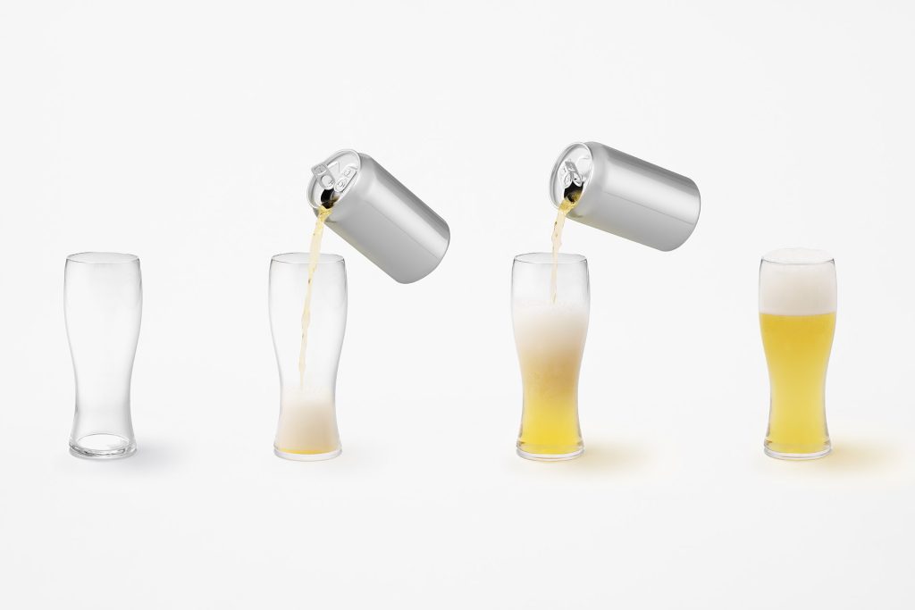 Pasos a seguir para generar la espuma perfecta de la cerveza. Por Masahiro Ohgami de Nendo Diseño