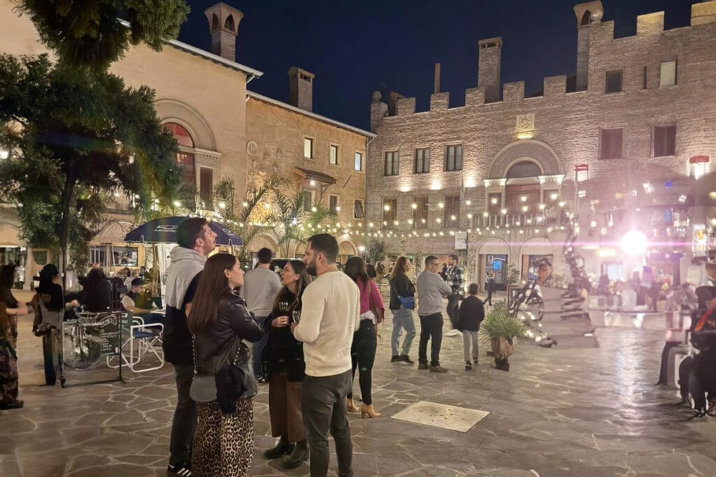 Toscana argentina: Bicchiere "Wine & Spirits" en Torrepueblo