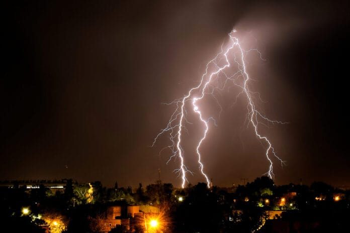 Fin de semana bajo alerta: tormentas fuertes y calor en varias provincias y cómo estará Buenos Aires hasta el domingo